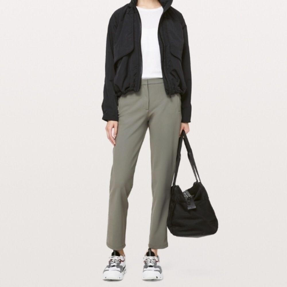 Lululemon On The Move Pant *LightweightGrey Sage OO.